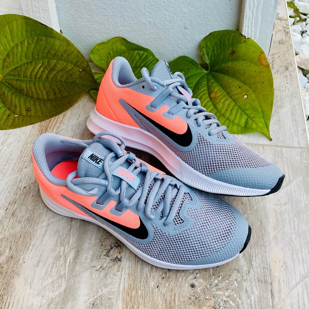 🤍🧡Nike Downshifter great day-New-Size 5Y- good for Women size 6🤍🧡